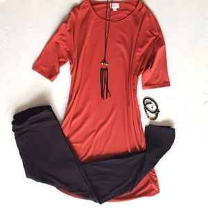 Black Lularoe tall & curvy leggings.